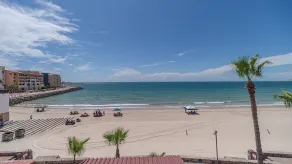 Las Gaviotas 436 Mid-century Ocean View Apartment - Image 5