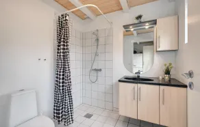 2 bedroom awesome home in Henne - Image 2