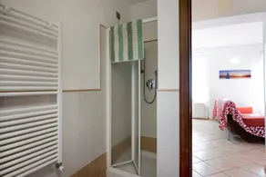 Appartement \"Trilocale in Villa Vista Mare Apt 3\" avec vue sur mer - Image 3