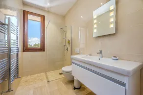 Luxurious air conditioned contemporary finca with large heated pool - Image 5