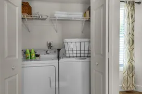 Belle maison familiale, beaucoup d'espace, directement sur la plage, grand barbecue, bain à remous! - Image 2