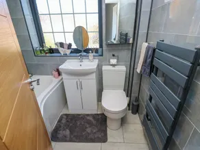 Camellia House - Image 4