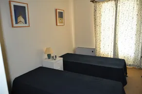 5 bedroom villa with swimming pool and pool house, playground in a large park - Image 2