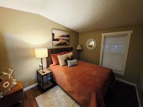 Newly Updated Beautiful Lake Front Home - Image 4