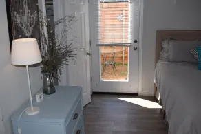 Neat Suite is a downstairs studio - Image 5
