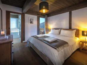 Chalet con barbacoa y jacuzzi | Vistas al lago - Image 3
