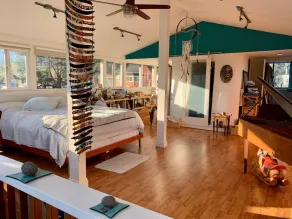Exquisite 3-bedroom 3-bath 3-deck floating home in Sausalito - Image 4