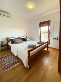 House DMS - Image 5