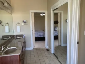 Large Family Home - Image 3