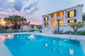 Beautiful Dubrovnik Villa | 5 Bedrooms | Villa Gold Dubrovnik | Stylish Furnishings & Wonderful Sea Views | Orasac - Image 4
