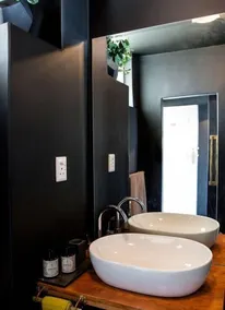 On Kloof Studio Apartment 602 - Image 4