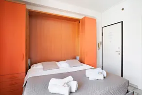 Studio apartment \"Holiday Sea\" with Terrace & A/C - Image 4