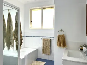 Wood Beachside Home Lennox Head - Image 4