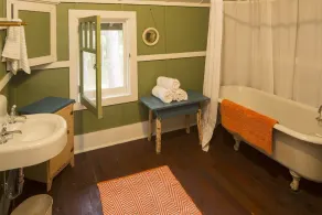 ¡Isla privada de 45 acres! Duerme 20! Barco disponible en alquiler! - Image 2