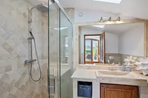Modern Villa with Sea Views within Walking Distance to Biot Village - Image 3