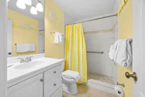 Blind Pass Condo E210 on beautiful Sanibel Island - Image 4