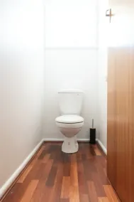Near the CBD, Perfect for Large Groups & Parking - Image 4