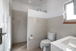 Adelino Holiday Home Guesthouse with Garden, Grill, A/C & Wi-Fi - Image 2