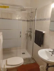 Apartment 3 right by the sea in Punta Brava on the north coast of Tenerife - Image 3