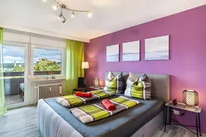 Fewo Goldstadtblick – Spacious 125 m² Apartment with 2 Balconies & 3 Bedrooms for Groups & Families - Image 5