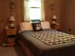 10 Min to Mt Snow-Chimney Hill ski home! Cozy Family home. - Image 5
