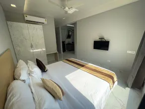 A modern service apartment just 12 mins from Cyber City - Image 4