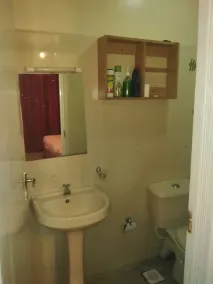 Airport Area Villa Home - Image 3