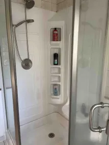 1 beautiful master bedroom , bathroom ( Not an entire house ) - Image 3