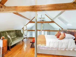 Sympathetically stunning restored property. - Image 4