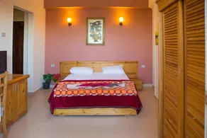 1st Line Charming Sea View Room - Image 5
