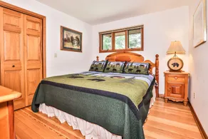 Stepaway Vacation Rentals- Schneider Cabin - Image 4
