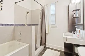 Chic 2BR & PKNG Mins to Downtown, Fiserv, Brewers Rave, St. Lukes, & Froedtert  - Image 3