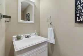 Spacious 4BR Mountain Stay • Perfect for Virginia Tech & Radford Visits - Image 3
