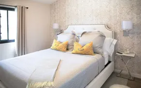 The Lofts at Paso Market Walk - The Oak Room - Image 2