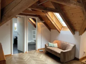 Apartment with kitchen and partly covered terrace. Central and quiet - Image 4