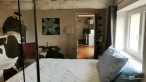 Usædvanlig gîte i klippen med udsigt over garriguen - Image 4