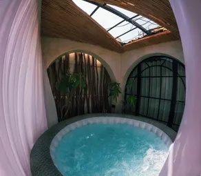 Cielitoo lindoo w/Skylight - Image 2