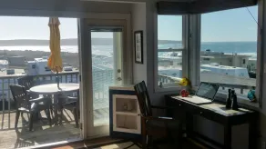 Dillon Beach Surf Cottage With 180 Degree Views Of The Pacific And Pt. Reyes - Image 4