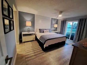 Beautifully renovated beach front condo in a private golf community - Image 5