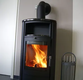 Fantastico appartamento con camino, vasca idromassaggio e sauna, la connessione Wi-Fi gratuita - Image 2