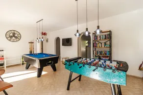 Beautiful, Private Family Villa with Great Pool and access to Beaches, Mountains - Image 3