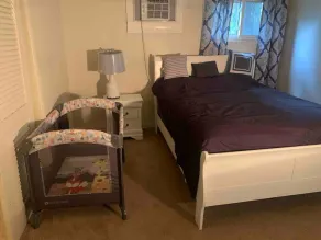 Fully furnished 3-bedroom house sporting  Queen-size beds in each room - Image 5