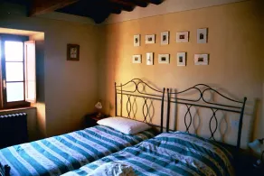 La Veduta Sleeps 8 with Garden - Image 3