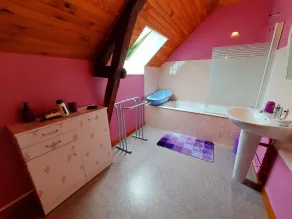Country Getaway: Spacious Gîte with Garden, Terrace, and Close to Mont Saint Michel - Image 3