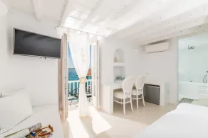 Amazing Mykonos Suite | Superior Suite | Sea View and Interior Spa Bath - Image 3