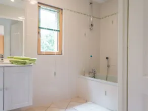 Cozy Forest Retreat near Nantes: Private Garden, Family-Friendly & Fully Equipped - Image 2