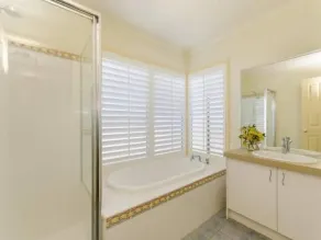 Arlington Beach Home - large family home with pool - Image 4