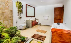 Villa Ronnaduwa - Colonial Villa with massive garden (30,000ft2), pool and staff - Image 2