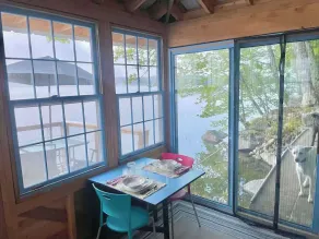 Floating Island Cabin - Image 5