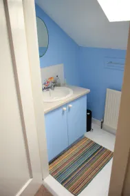 Coachmans Cottage - Image 3